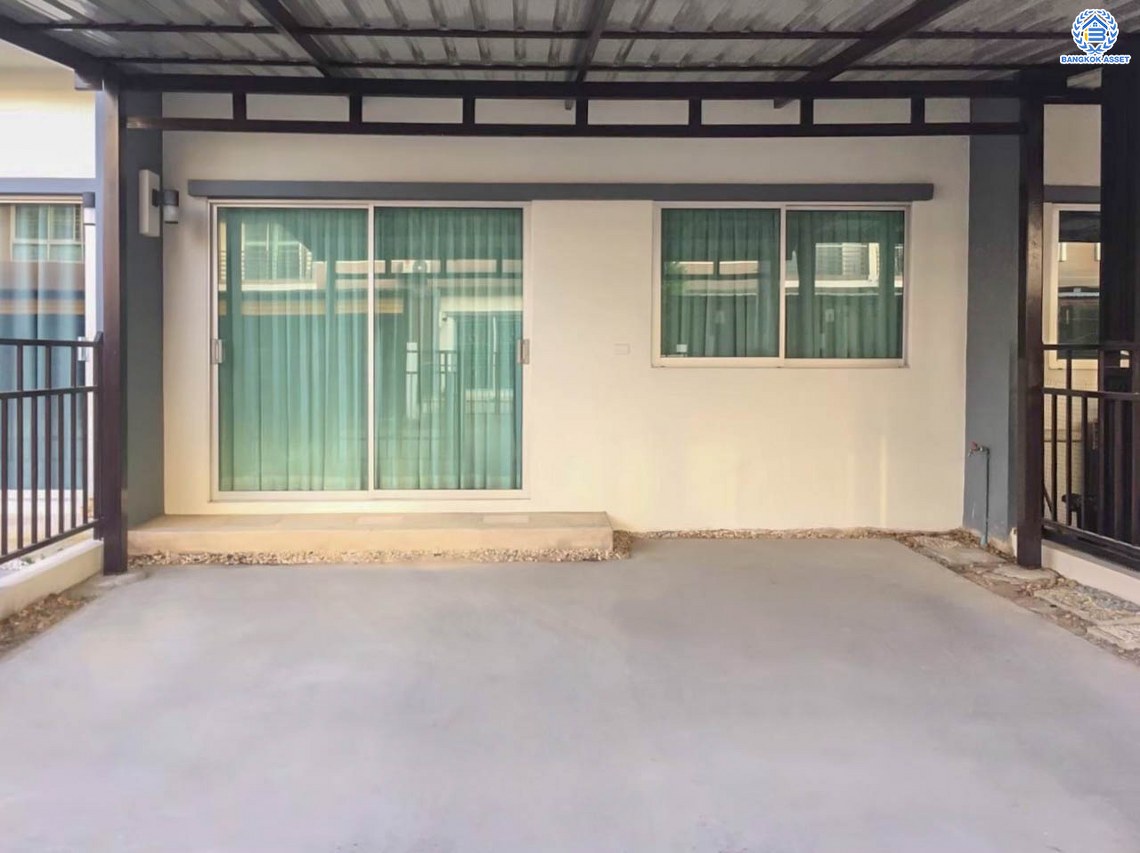 *****ทาวน์เฮ้าส์มือสองนนทบุรี โครงการ โนโววิลล์ วงแหวน-บางใหญ่ เนื้อที่กว้าง 20.7 ตร.ว. ฟังก์ชัน 3 ห้องนอน 2 ห้องน้ำ 2 ที่จอดรถ บ้านสวย พร้อมเข้าอยู่ บนทำเลดี เชื่อมต่อ ถนนกาญจนาภิเษก, ถนนสะพานนนทบุรี-บางบัวทอง ใกล้รถไฟฟ้าสายสีม่วง "สถานีคลองบางไผ่" และทางด่วน "ศรีรัช"